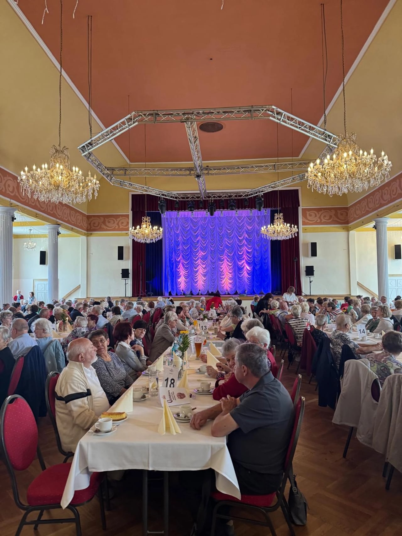 Ausflüge und Veranstaltungen bei Pflegefokus Dresden GmbH Konzert mit Rudy Giovannini